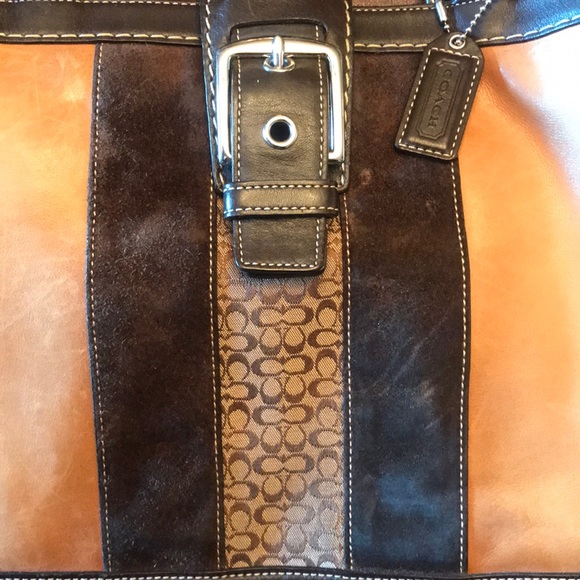 Coach Leather Purse - Picture 2 of 6